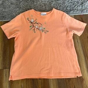 VINTAGE | Breckenridge Petite Peach Embroidered Owl Top – PM (Petite Medium)